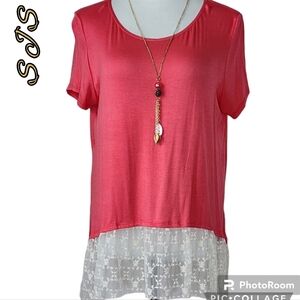 SJS blouse top coral & white lace trim necklace included sz 1x nwts